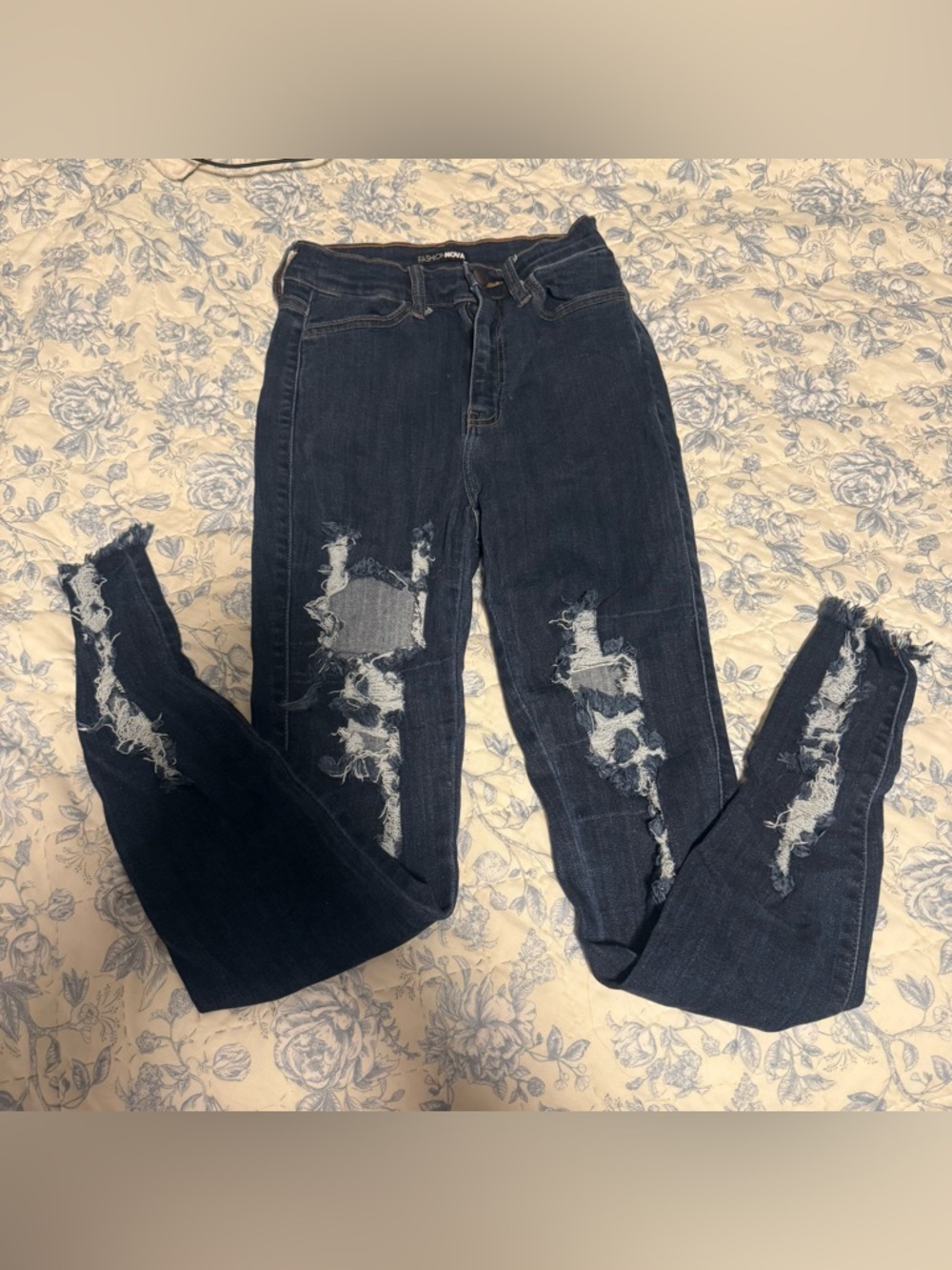 Fashion Nova Dark Blue Distressed Skinny Jeans size 5